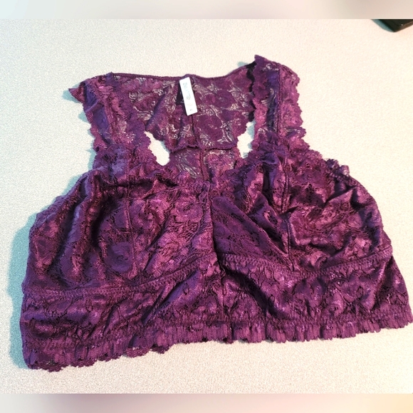 Zenana Outfitters Plum Lace Bralette - Picture 1 of 3